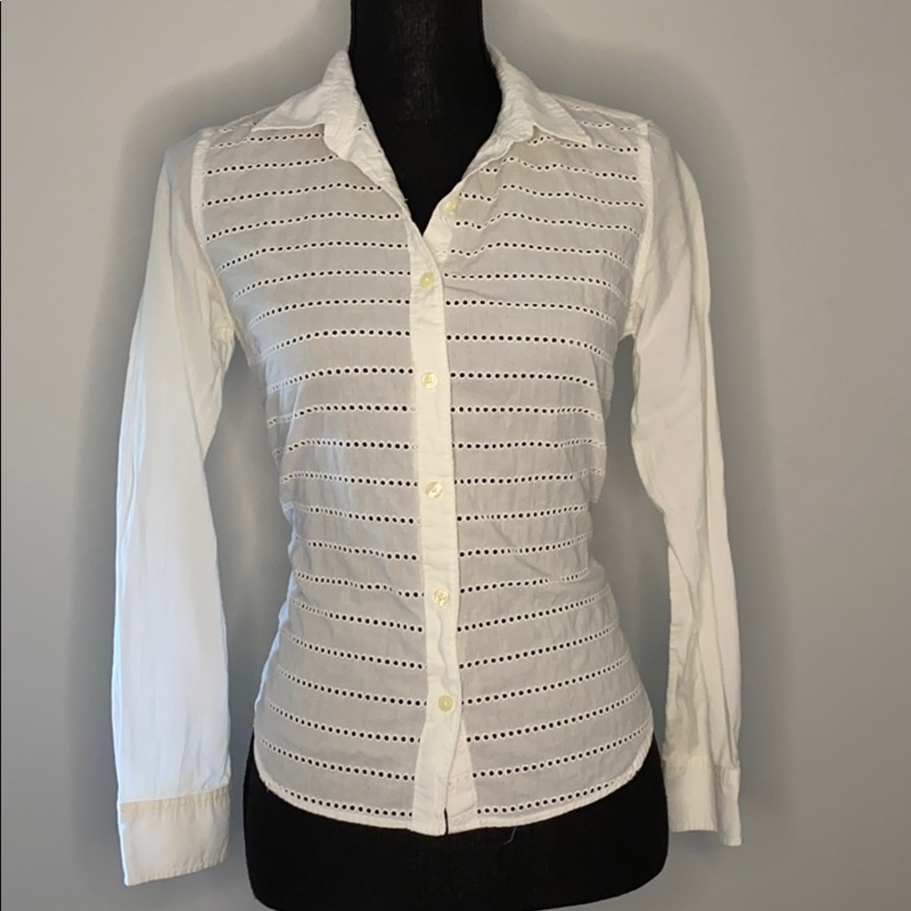 GAP Fitted Boyfriend Blouse